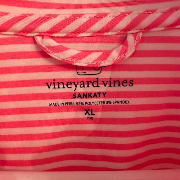 Girls Vineyard Vines 1/4 zip - Picture 3 of 4
